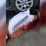 【閲覧注意】車に轢かれて胴体が破裂してしまった男性の死体映像。
