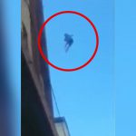 【閲覧注意】飛び降り自殺して地面に激突する瞬間を近くで撮影した映像。