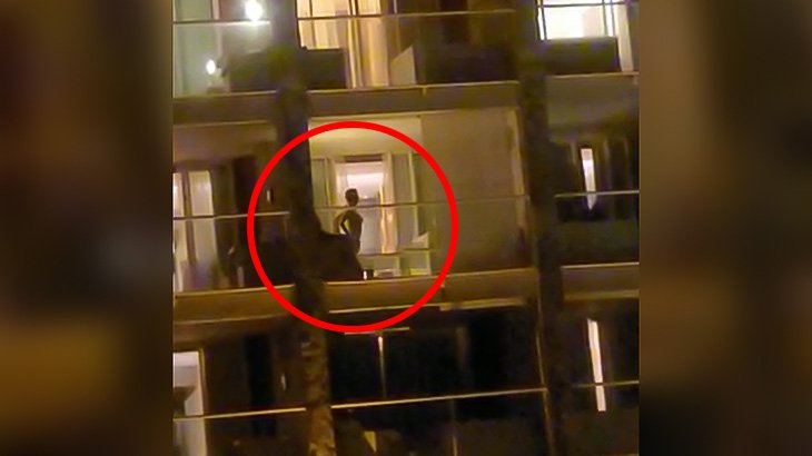 ベランダでセックスする様子をバッチリ撮影されてしまった映像。