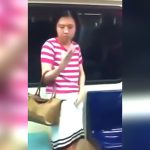 電車の中でマ●コ掻きまくりながら臭いを確かめまくる女の映像。