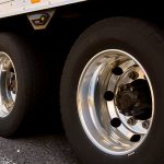 【閲覧注意】バイクの女性、タイヤの下敷きになり内臓が飛び出してしまう･･･（動画）