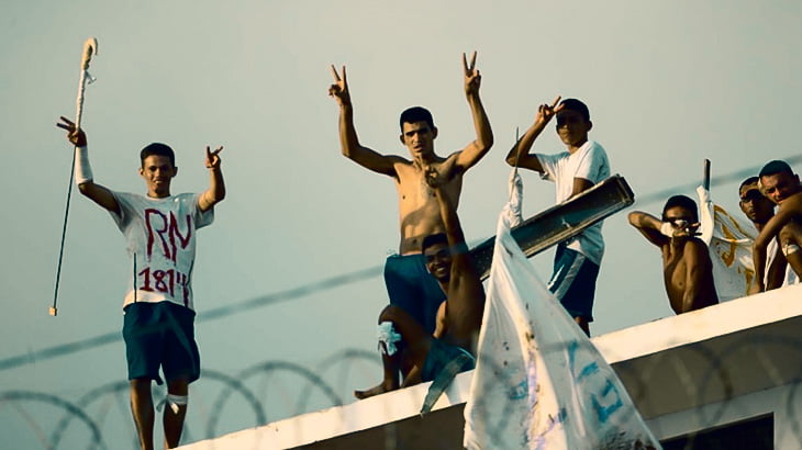 【閲覧注意】たった7秒のこの?像で刑務所内の暴動がどれ?けヤバいかよく分かる･･･（動画）