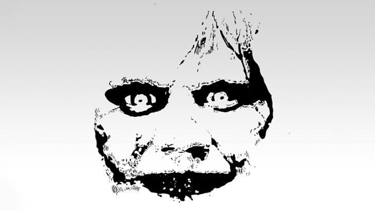 何かに取り憑かれた男が撮影される（動画）