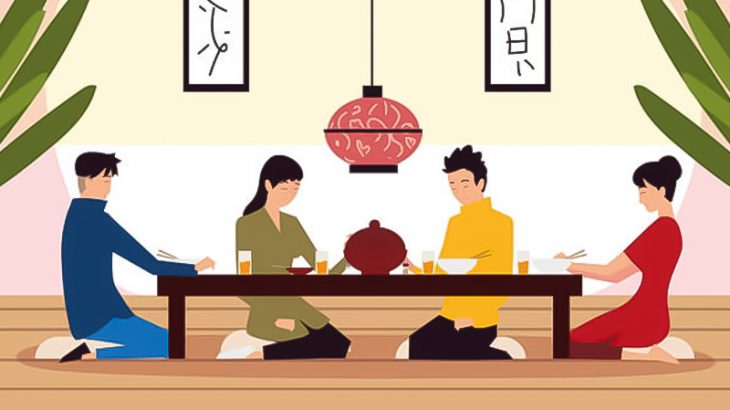 家族揃っての食事中、なぜかコンロが爆発して娘に火が燃え移ってしまう･･･（動画）