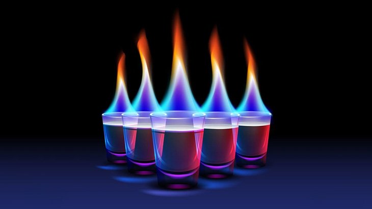 バーで飲んでいた女性、炎をぶっかけられてしまう（動画）