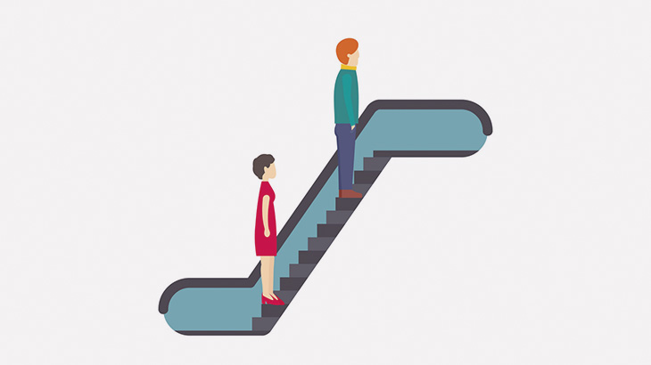 エスカレーター初体験のアフリカ女性、コケる（動画）