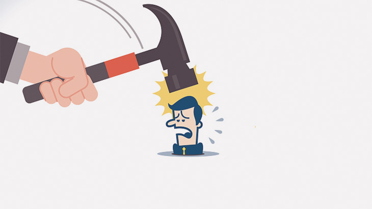 ボードゲームしていた男性、ハンマーを持った男に頭を何度も殴られて死亡･･･（動画）