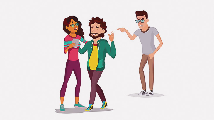 彼女の浮気現場を目撃した男「その服と靴は俺が買ってあげたやつだから今すぐ返せ」（動画）