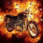 バイクから火が出た！消火しなきゃ！→ 爆発（動画）