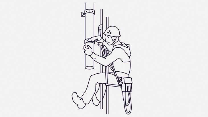 高所で昼寝するスキルLv.99の作業員たち（動画）