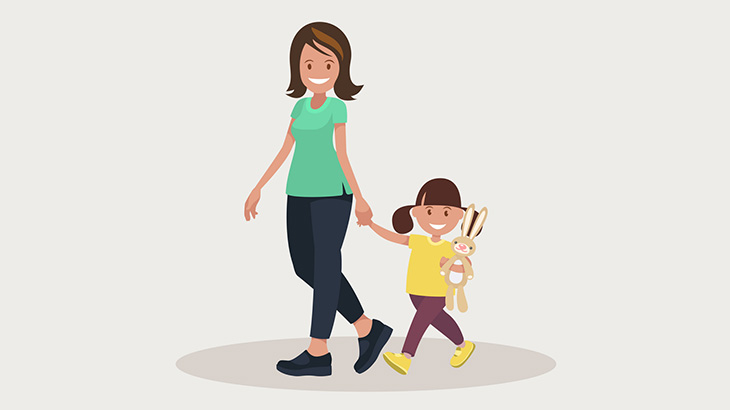 犬に襲われた母親、我が子を見捨てて逃げ出してしまう（動画）