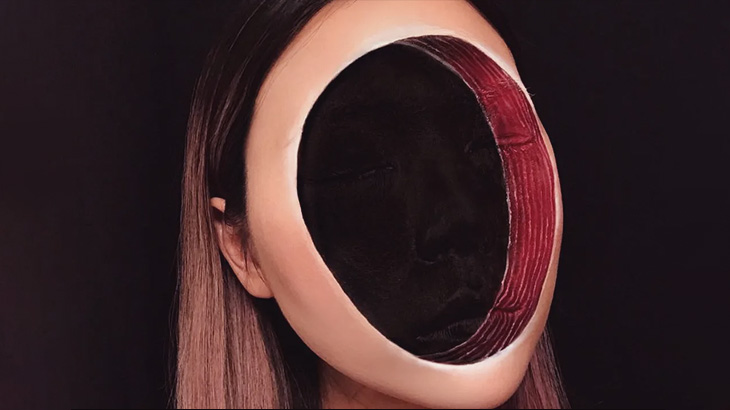 【閲覧注意】この女性の顔、あまりにもヤバすぎる･･･（動画）