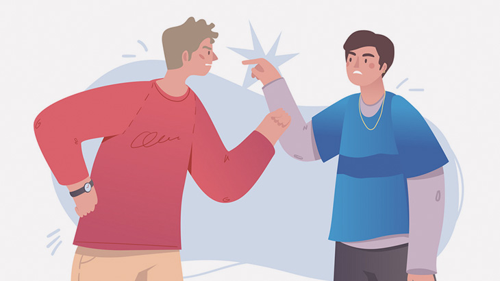 わざと肩ぶつかった男、ボコられる（動画）