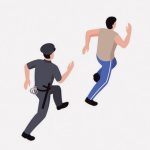 ジョギングくらいのスピードで逃げる容疑者と追いかける警察官（動画）