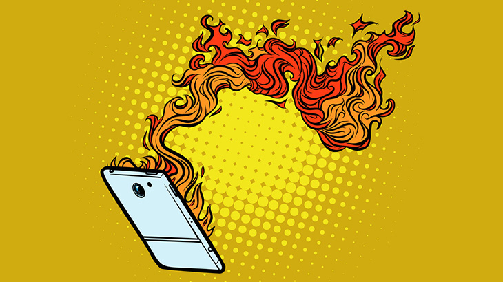 男性がいじってたスマホ、突然の炎上（動画）