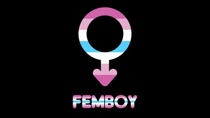 森の中でおっぱいポロリしてオナニーする美人なお姉さん（動画）