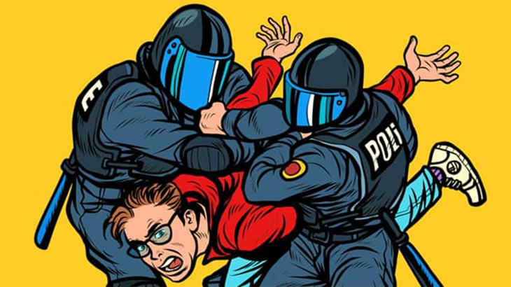 ナイフを持った男、後ろから近づいてきた警察官に足払いされてあっさり御用（動画）