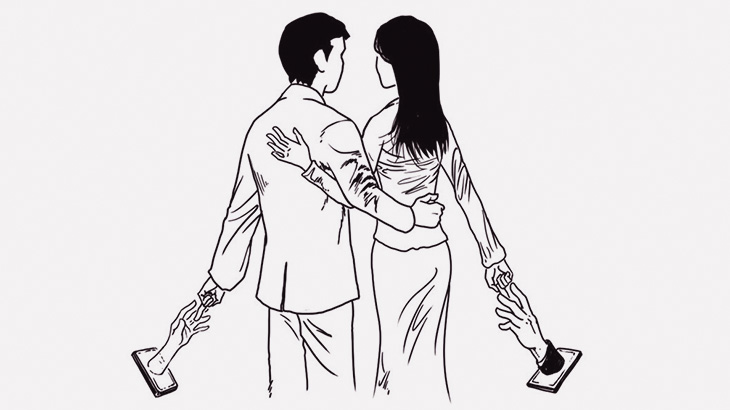 男を寝取ろうとした20歳の女、おっぱいポロリの刑に処されてしまう（動画）