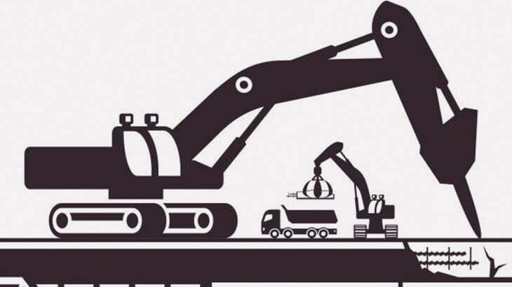 宙吊り状態で高架橋を解体する重機オペレーター（動画）