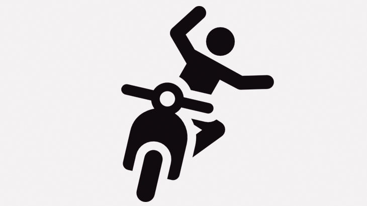 多くのバイカーが転倒してしまう魔のカーブ（動画）