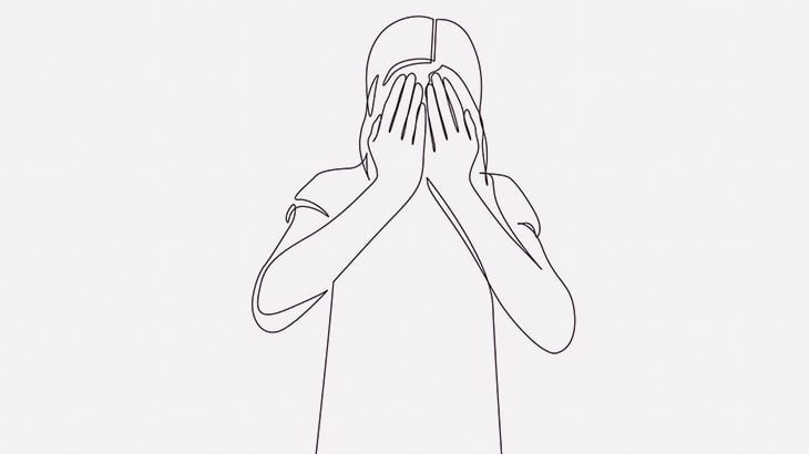 生まれつき異様な顔を持つ18歳の女性（動画）