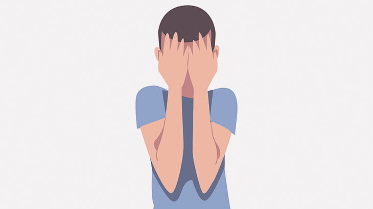 アトピーの男「髪の毛を切るのも大変です」（動画）