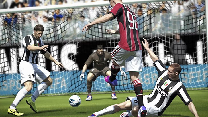 サッカーゲームのキャラクターの動きを見事に再現する男たち（動画）