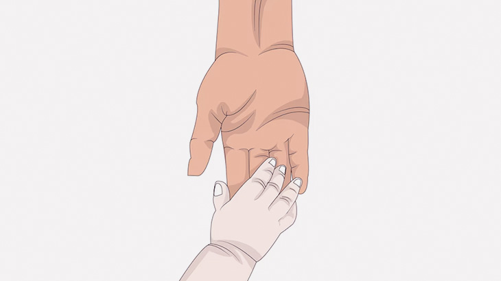 この幼い女の子の指、全部くっついてる･･･