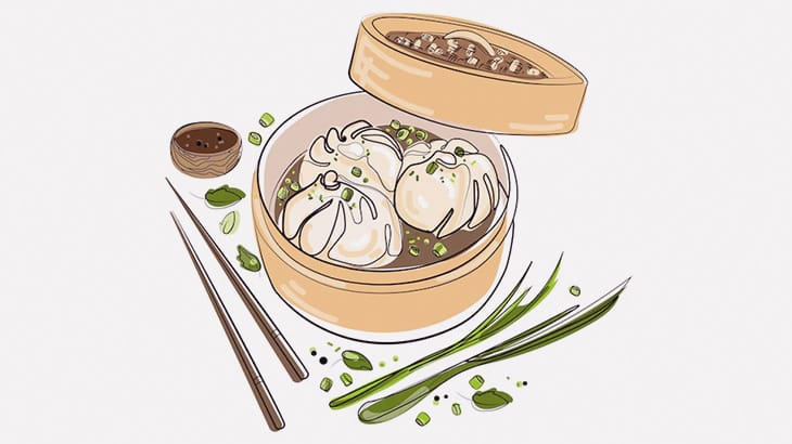 生まれつき両腕が無いママ「足で餃子も麺も作れます」