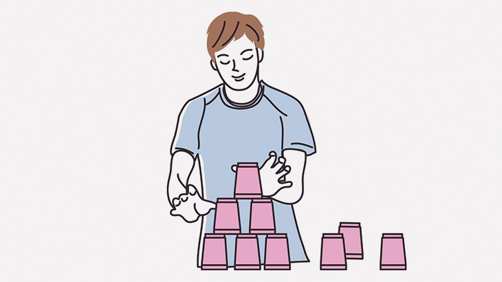 プラスチックカップを積んで崩す競技「スポーツスタッキング」が別に速くは無い男